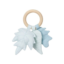 Load image into Gallery viewer, Cam Cam Gift Box with Swaddle and Leaves Rattle - Holiday