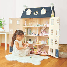 Load image into Gallery viewer, Le Toy Van Palace Dolls House