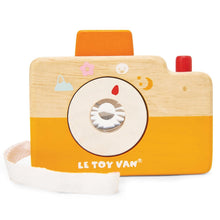 Load image into Gallery viewer, Le Toy Van Wood Camera