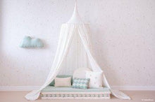 Load image into Gallery viewer, Nobodinoz Amour Stella Canopy in Gold Stella / White