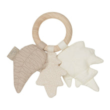Load image into Gallery viewer, Cam Cam Gift Box with Swaddle and Leaves Rattle - Fawn
