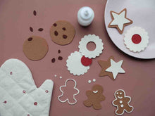 Load image into Gallery viewer, Fabelab DIY Felt Christmas Cookies
