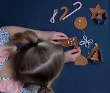 Load image into Gallery viewer, Fabelab Ornament Craft Set - Gingerbread Cookie
