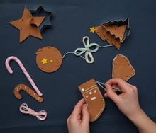 Load image into Gallery viewer, Fabelab Ornament Craft Set - Gingerbread Cookie
