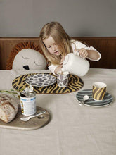 Load image into Gallery viewer, Ferm Living Bamboo Dinner Set - Giraffe
