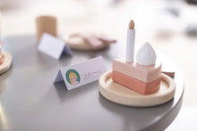 Load image into Gallery viewer, Flexa - Birthday Cake
