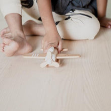Load image into Gallery viewer, Kiko &amp; GG Hikoki Wind-Up Propeller Plane - White
