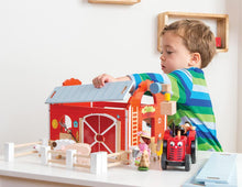 Load image into Gallery viewer, Le Toy Van Farm Red Barn
