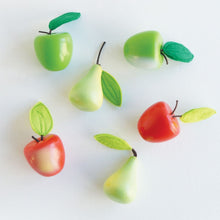 Load image into Gallery viewer, Le Toy Van - Wooden Apples and Pears Market Crate
