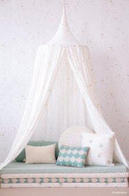 Load image into Gallery viewer, Nobodinoz Amour Stella Canopy in Gold Stella / White
