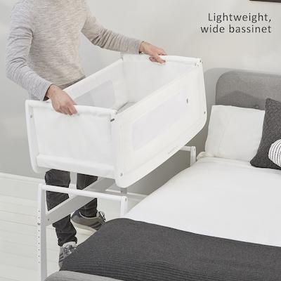 SnuzPod 3 Bedside Crib 3 in 1 in White with mattress scandiborndkopa