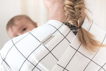 Load image into Gallery viewer, Studio Romeo Baby Carrier - Geometric
