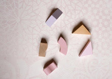 Load image into Gallery viewer, Toddlekind Playmat in Persian Blossom
